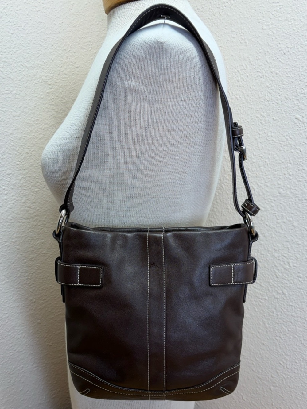 Vintage Coach Soho Slim Duffle Brown Leather Buckle Shoulder Bag Y2K 1453 - Picture 3 of 13